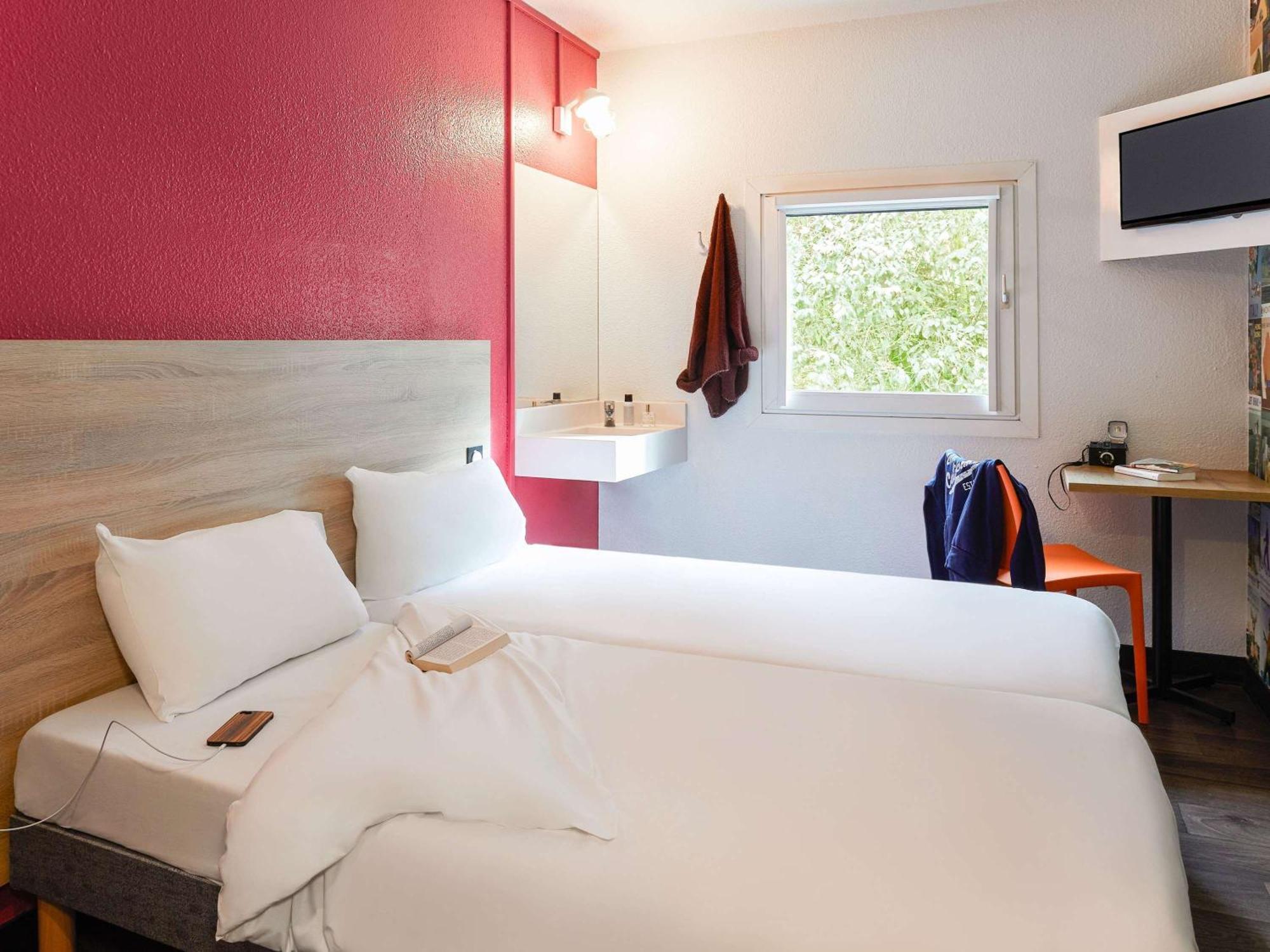 Hotelf1 Nimes Ouest Zewnętrze zdjęcie