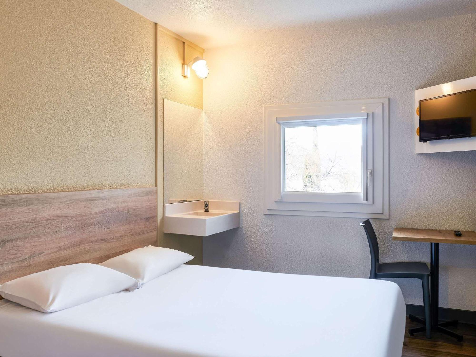 Hotelf1 Nimes Ouest Zewnętrze zdjęcie